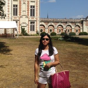 Meet your Posher, Khun