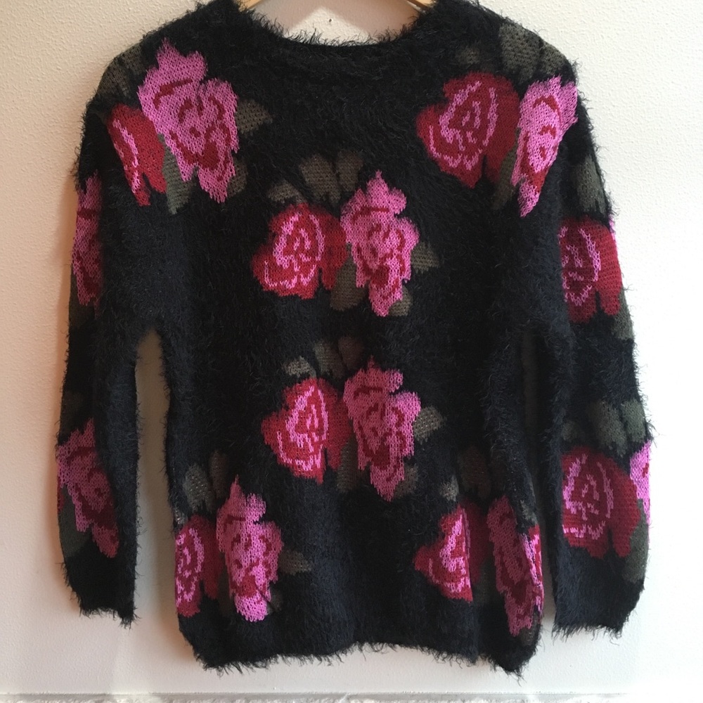 LAST CHANCE NWOT Cotton Emporium rose sweater