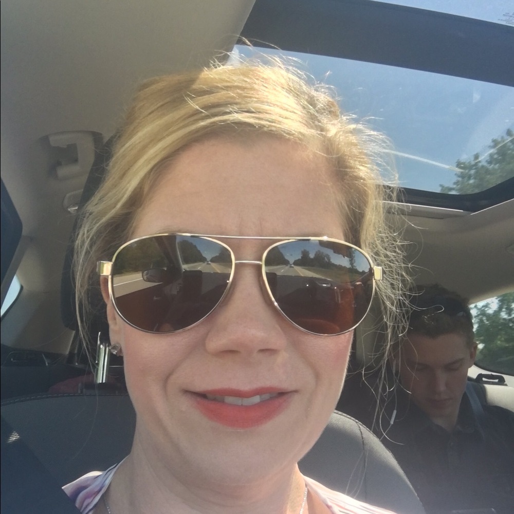 Meet your Posher, Melanie