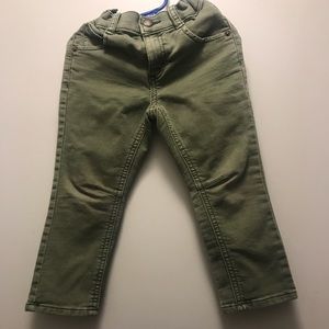 Green skinny pants