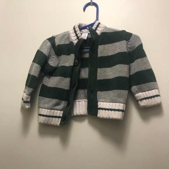 Button up sweater - Picture 1 of 3