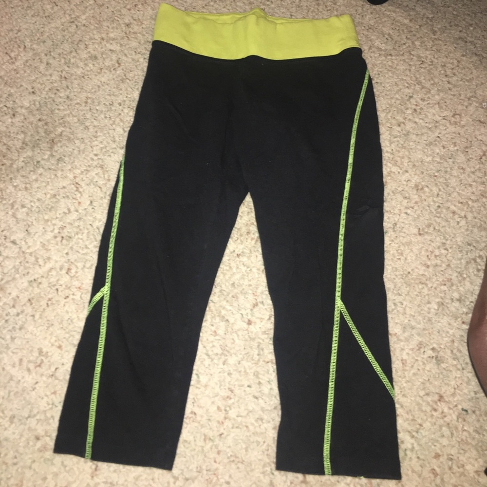 PINK CROPPED LEGGINGS