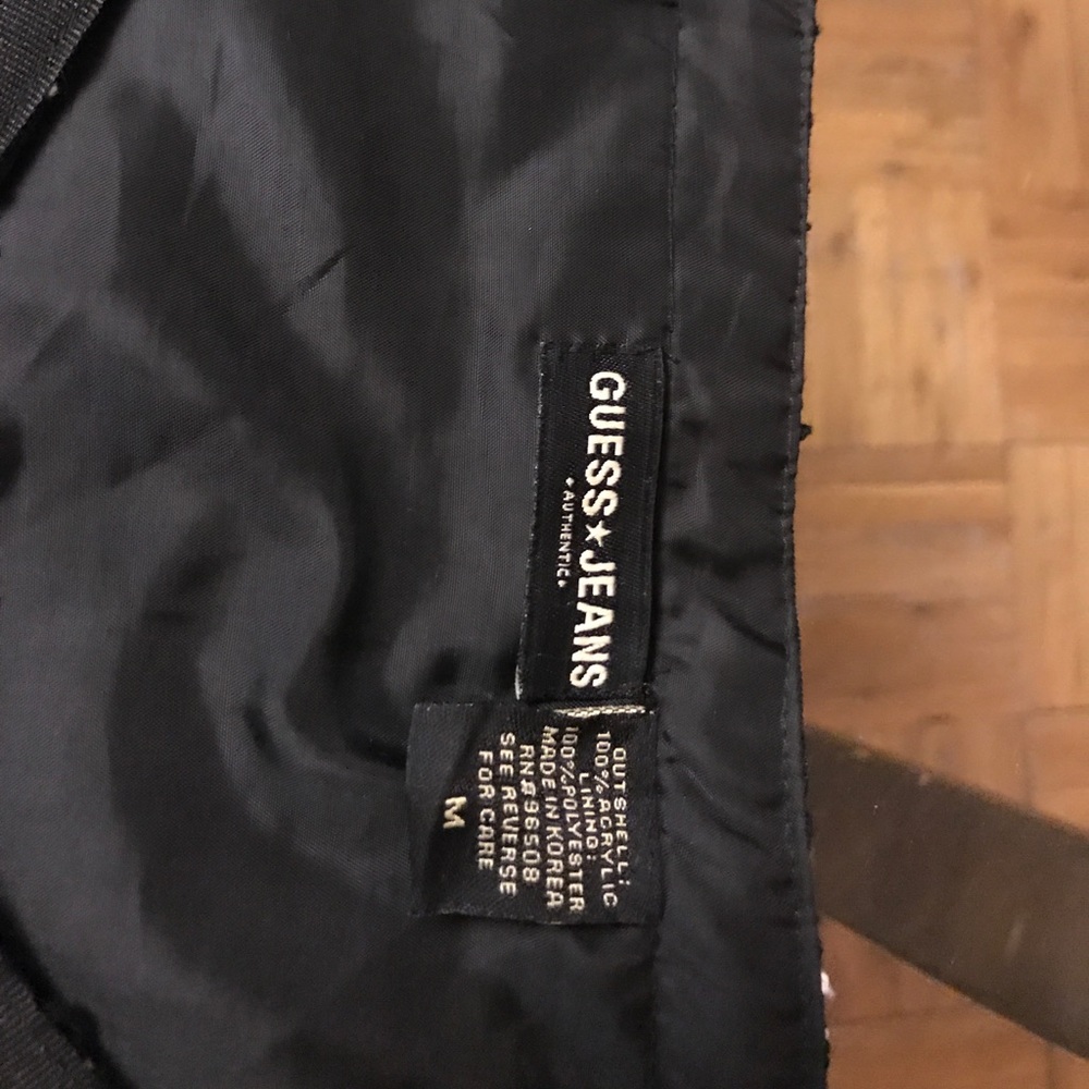 Short skirt - Picture 2 of 5