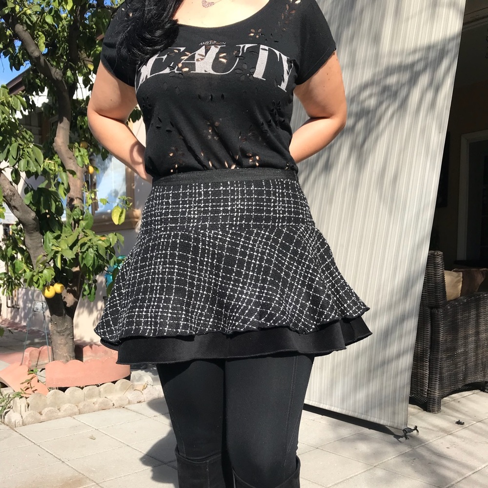 Short skirt