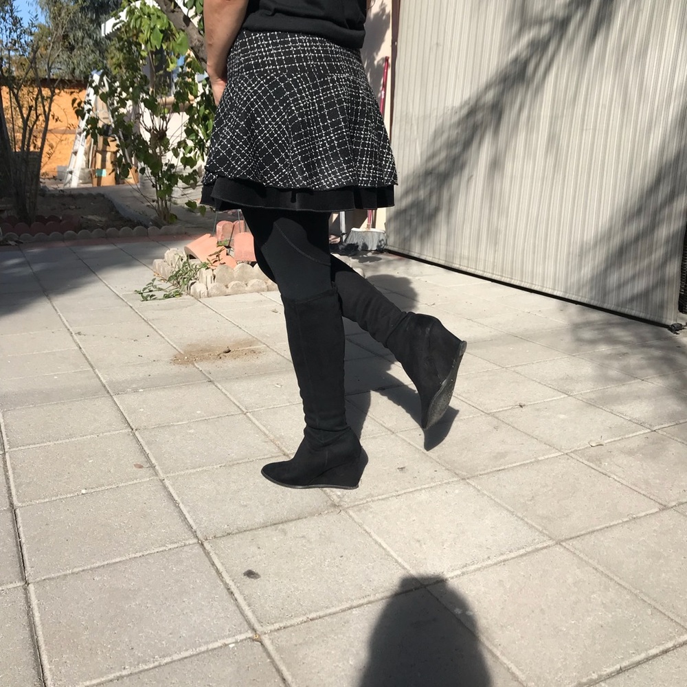 Short skirt - Picture 4 of 5