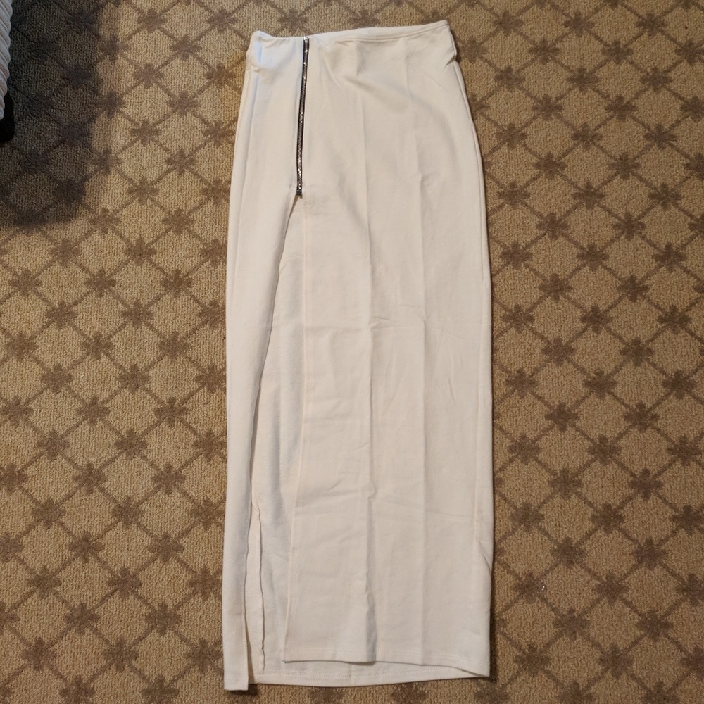 Maxi skirt