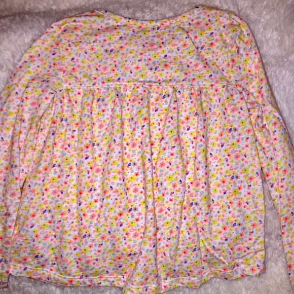 {3/$25} kids Long sleeve tee shirts. Gently used. - Picture 5 of 8