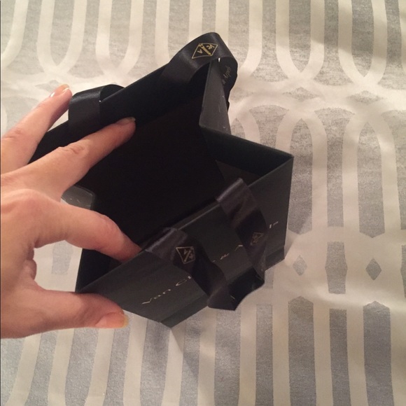 Van Cleef & Arpels shopping bag - Picture 3 of 3