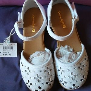 American Eagle girls dress shoes