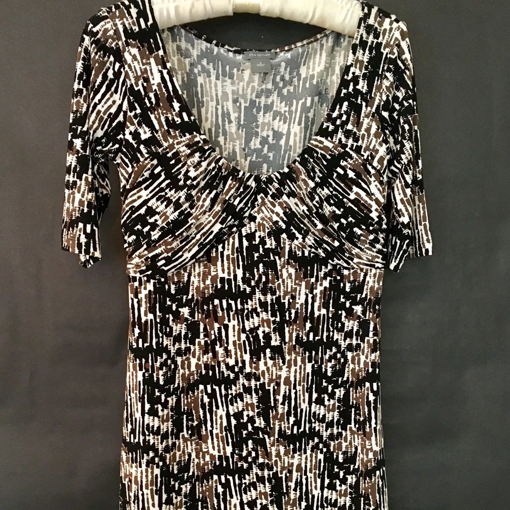 Ann Taylor scoop neck dress
