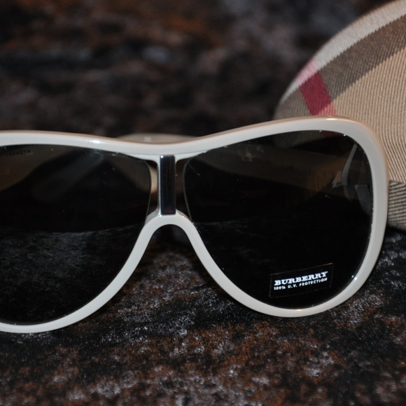 NEW BURBERRY GREY AVIATORS UNISEX SUNGLASSES main image 4