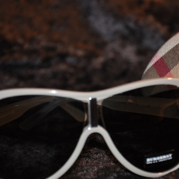 NEW BURBERRY GREY AVIATORS UNISEX SUNGLASSES main image 7