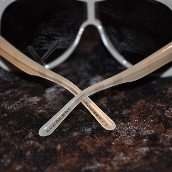 NEW BURBERRY GREY AVIATORS UNISEX SUNGLASSES main image 8