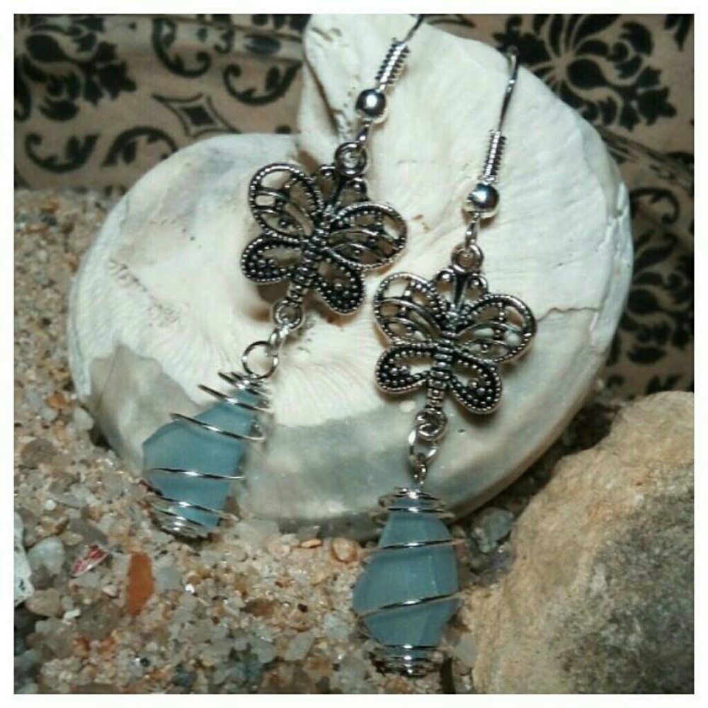 🔆Aquamarine Seaglass earrings