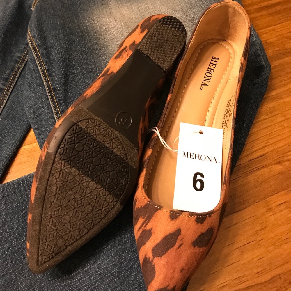 NWT flats