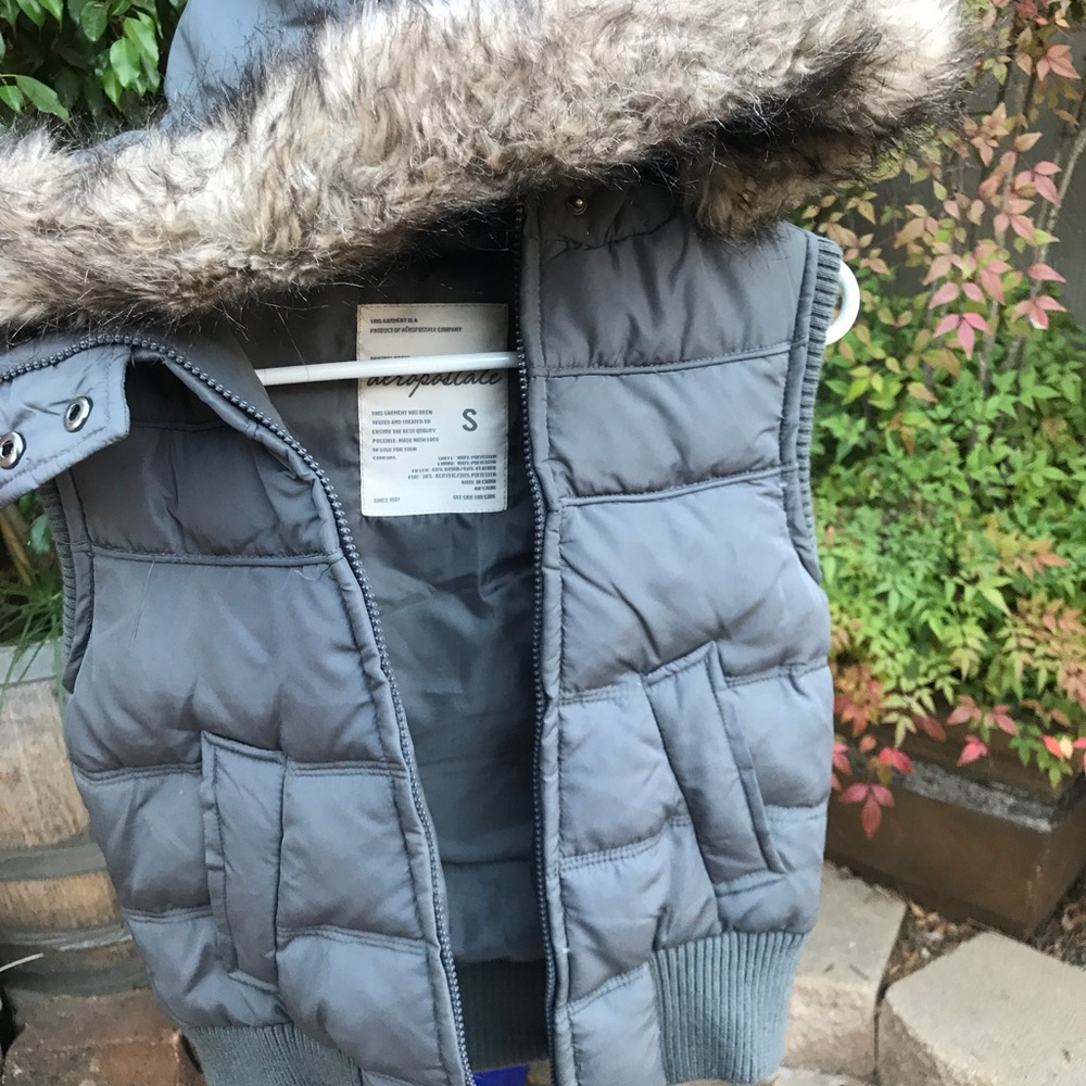 Aeropostale puffer vest hoodie