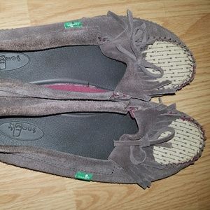 Sanuk Moccasins