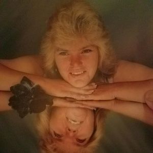 Meet your Posher, Phanessa