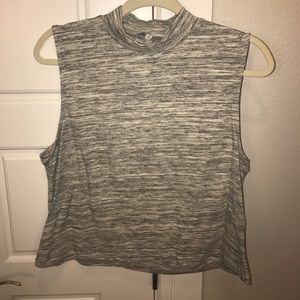 Sleeveless Turtleneck Top!