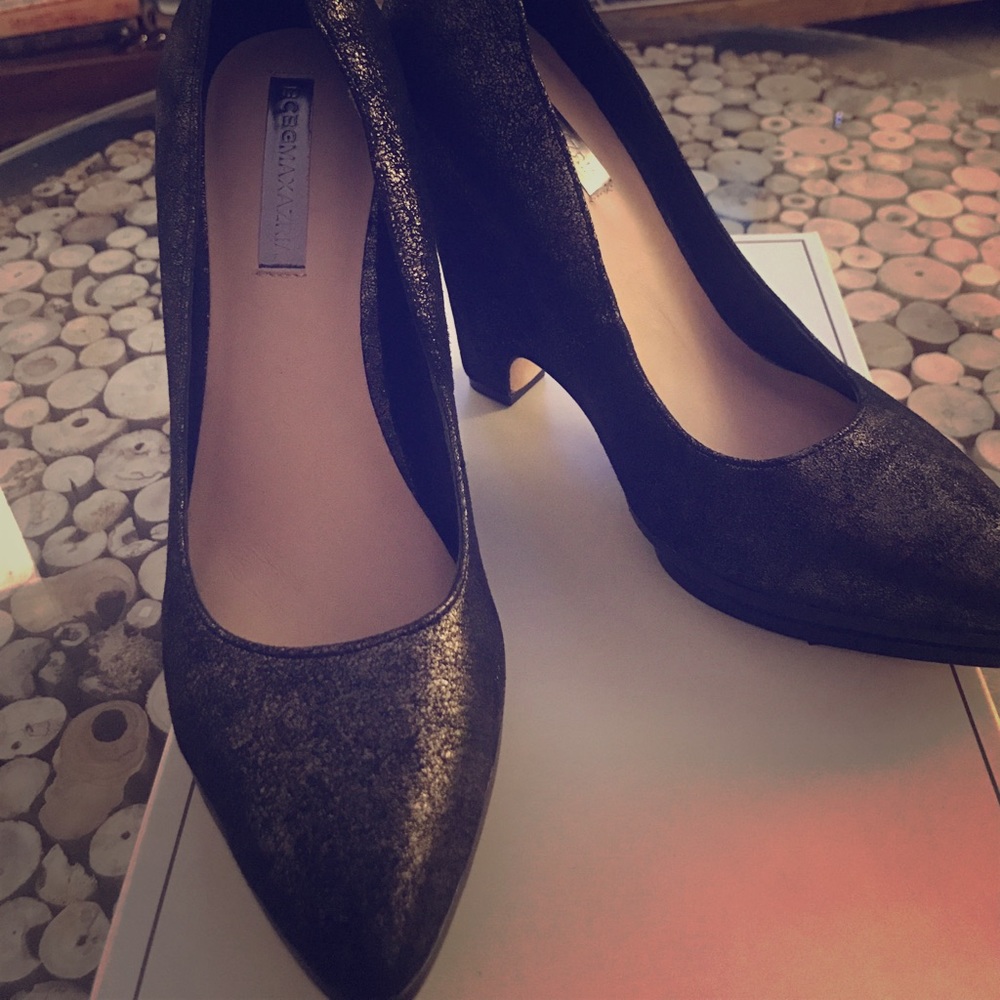 BCBG maxazria platform heels