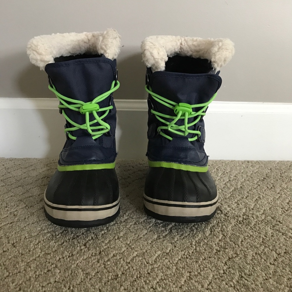 $40 SOREL snow boots, youth sz 2, EUC!!!