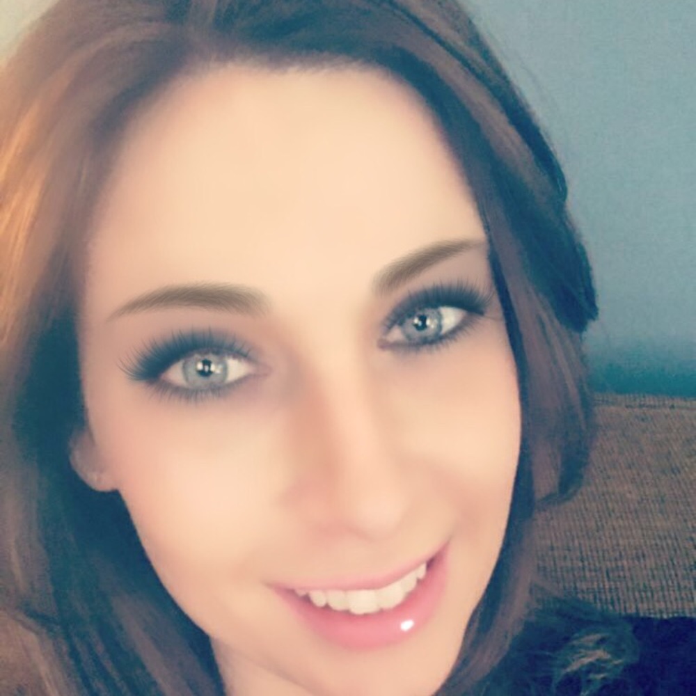 Meet your Posher, April