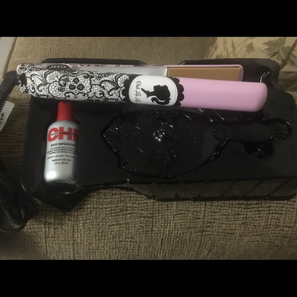 Hair Iron , Oah La La Chi