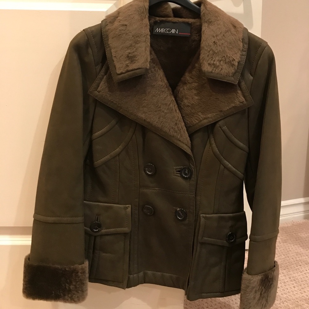 Marc Cain jacket with inner fur. Brown.