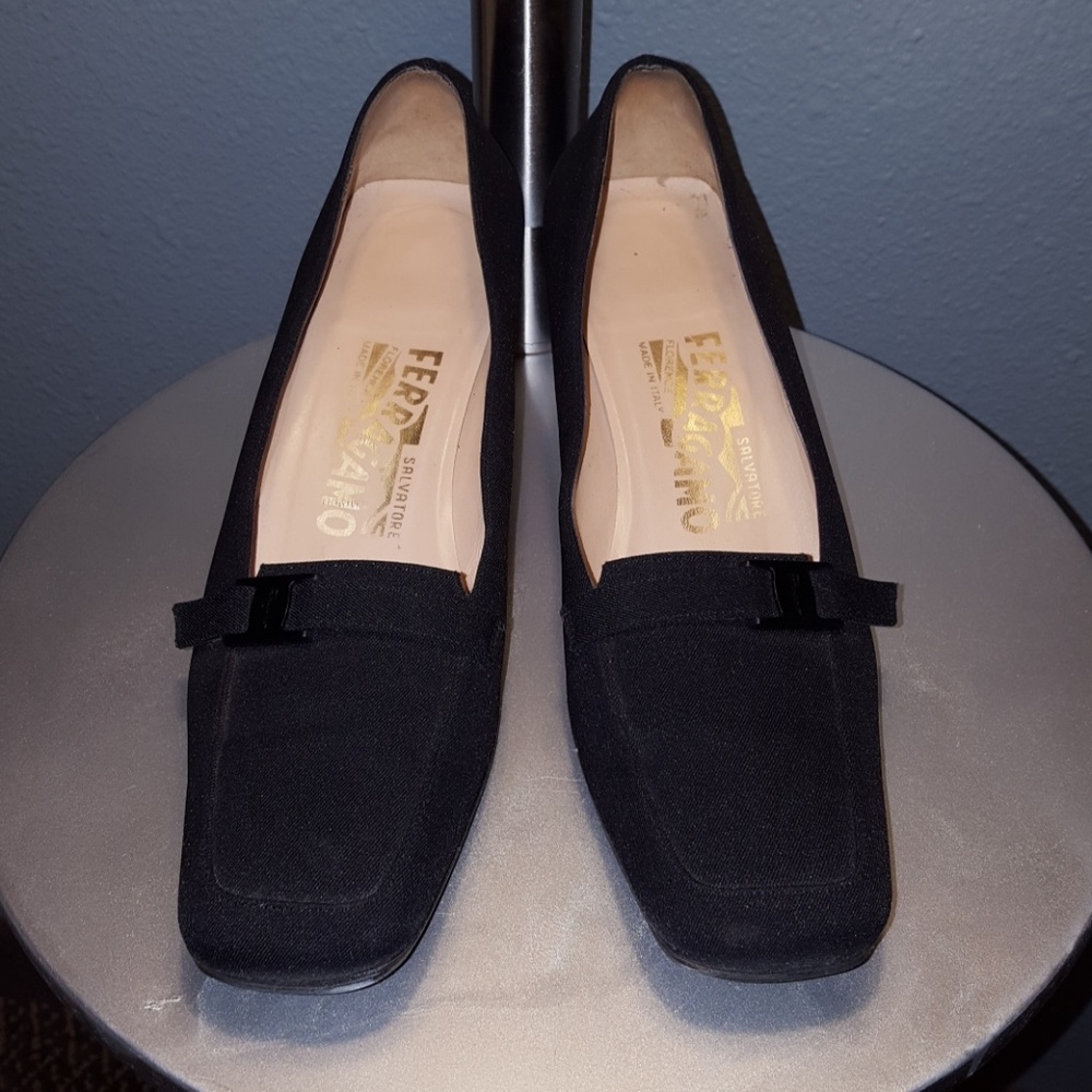 FERRAGAMO VINTAGE CANVAS SHOE