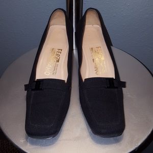 FERRAGAMO VINTAGE CANVAS SHOE