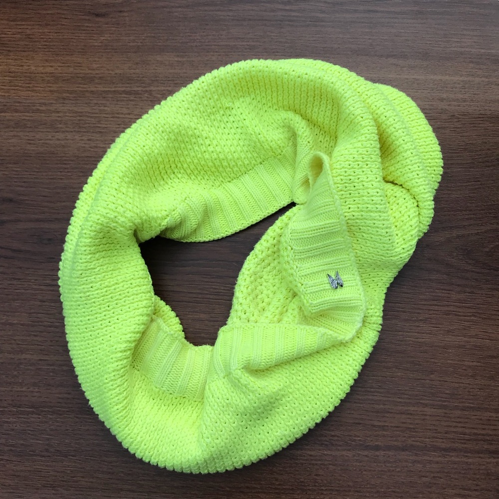 Victoria's Secret • Bright Knit Infinity Scarf