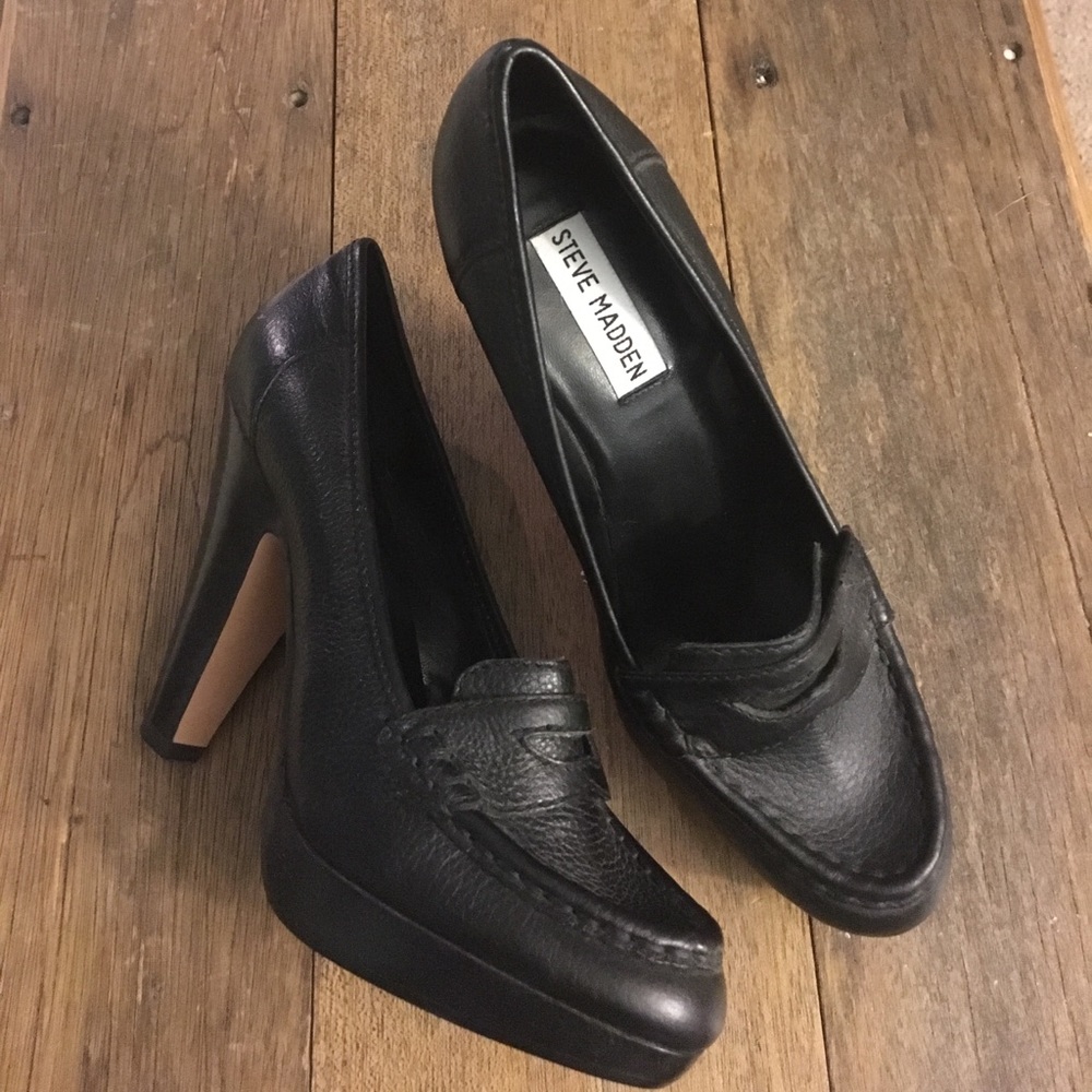 *SALE* NWOT Steve Madden Black Penny Loafer Heels