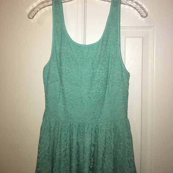 Teal lace sleeveless dress! - Picture 2 of 4