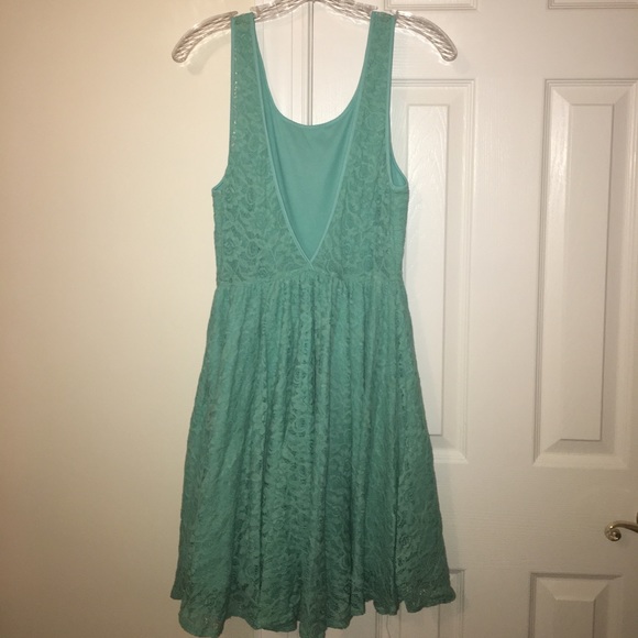 Teal lace sleeveless dress! - Picture 3 of 4