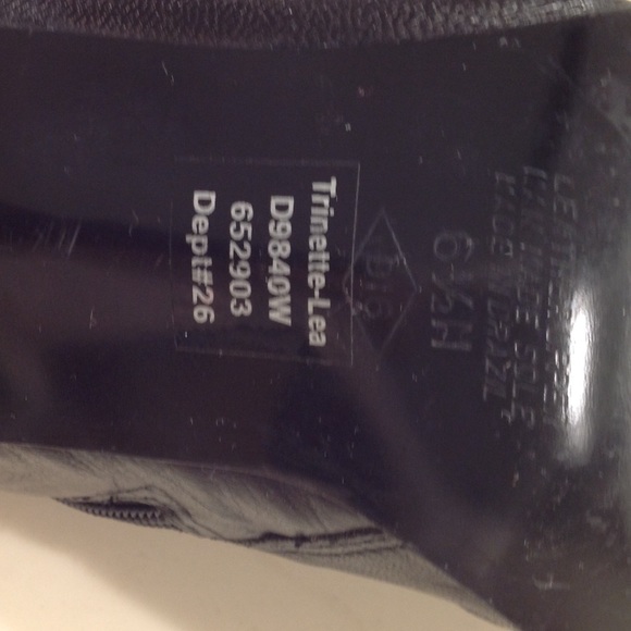 Boots - Picture 3 of 3