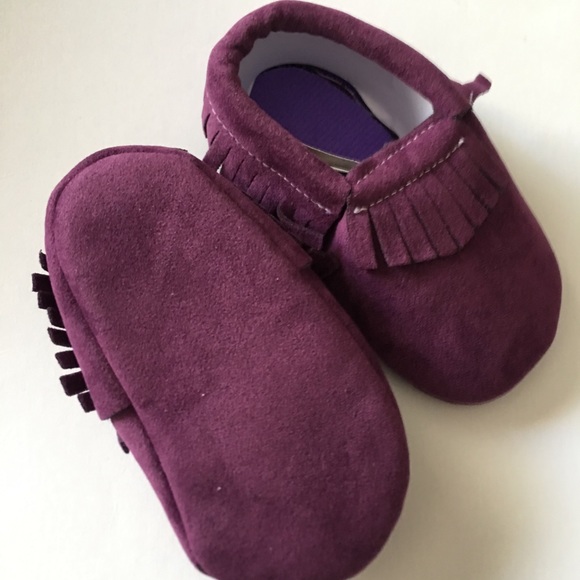 Baby Booties/ Moccasins - Picture 2 of 2