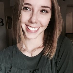 Meet your Posher, Lizzie