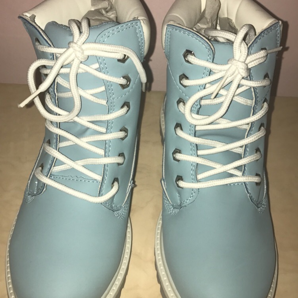 Brand new baby blue booties