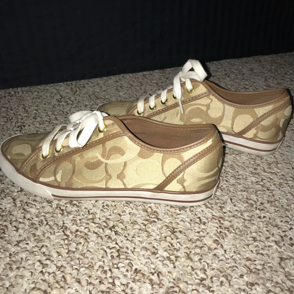 COACH LACE UP SNEAKERS