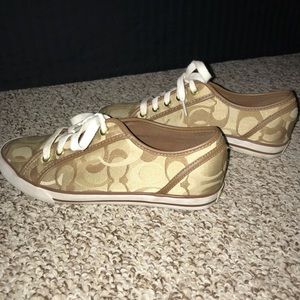 COACH LACE UP SNEAKERS