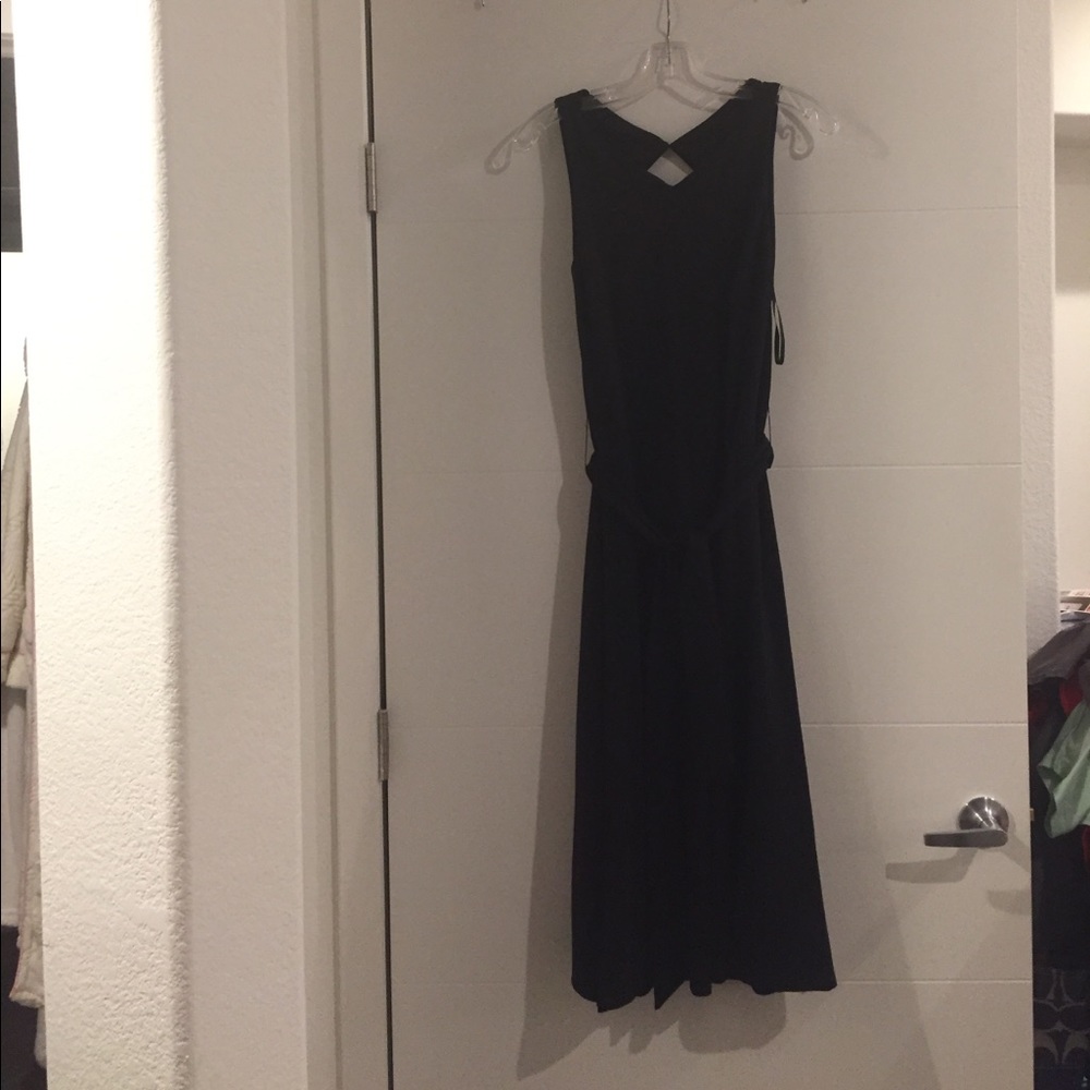 Ann Taylor black dress Sz 6 NWT