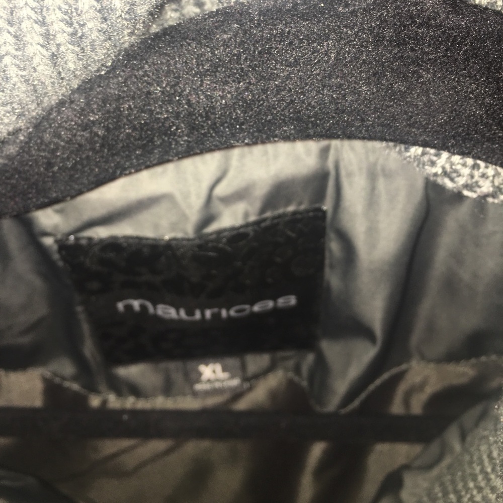 green vest perfect condition - Picture 2 of 3