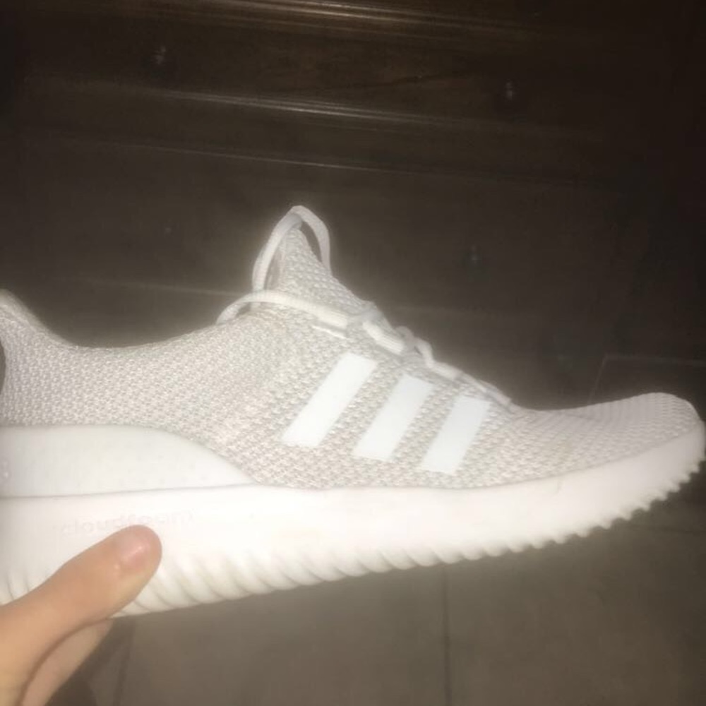 Men nike cloud foam size 10