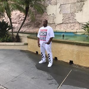 Meet your Posher, Sylvester