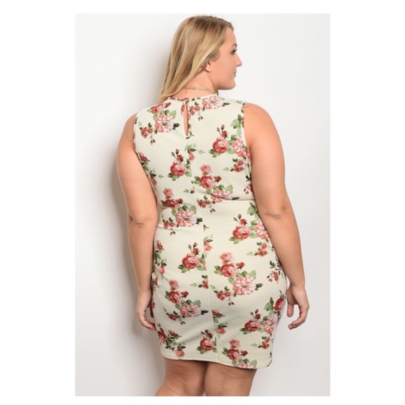 Plus size ivory mauve floral dress - Picture 2 of 4
