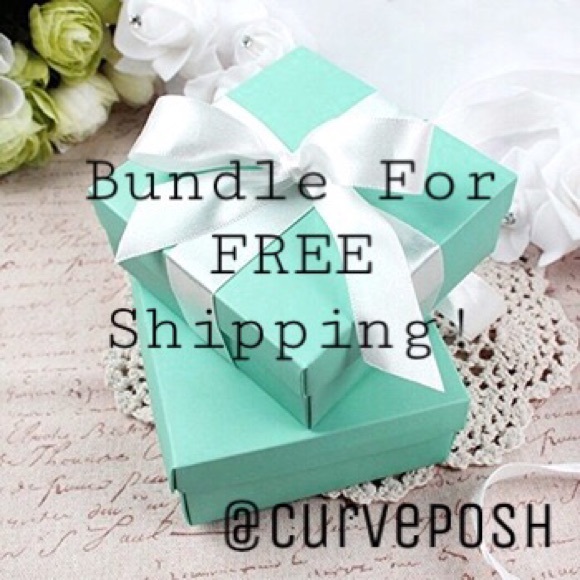 Plus size ivory mauve floral dress - Picture 3 of 4