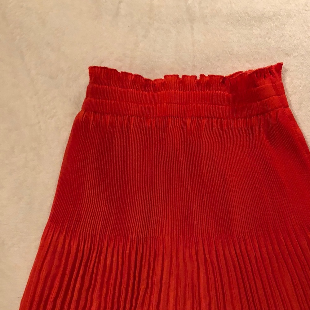 H&M’ Orange Ruffled Skirt