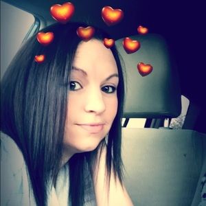 Meet your Posher, Lyndsie