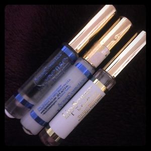 Lipsense glossy, matte, and oops remover.