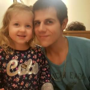 Meet your Posher, Dakota